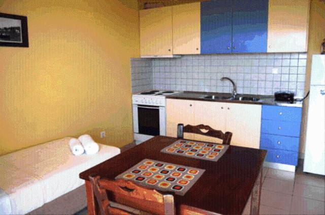 Ithaki Holidays Frinion Bagian luar foto