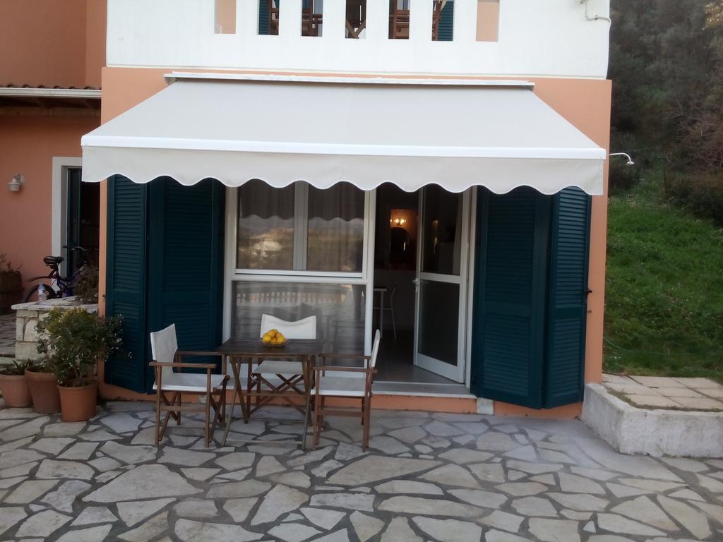 Ithaki Holidays Frinion Bagian luar foto