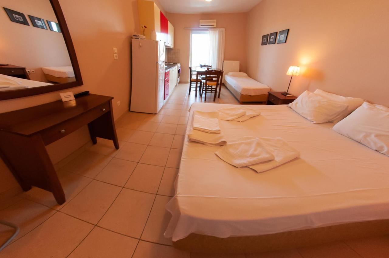 Ithaki Holidays Frinion Bagian luar foto