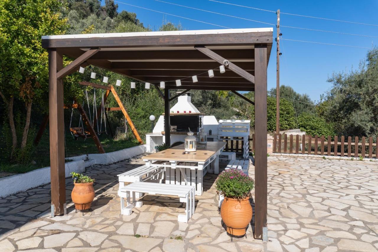 Ithaki Holidays Frinion Bagian luar foto