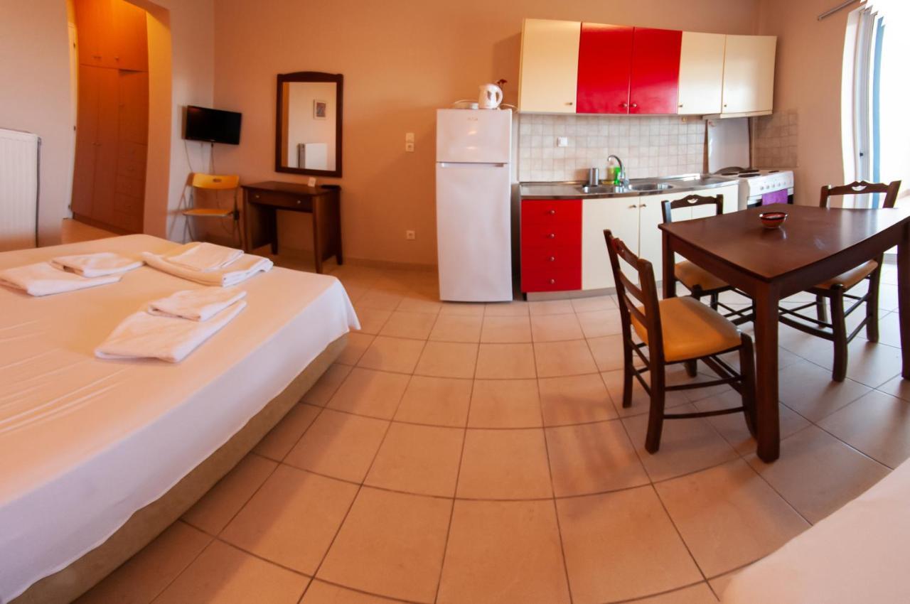 Ithaki Holidays Frinion Bagian luar foto